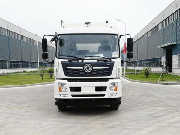 DONGFENG 25 Cbm Bulk Feed Transport Truck , Bulk Grain Delivery Truck Euro 5