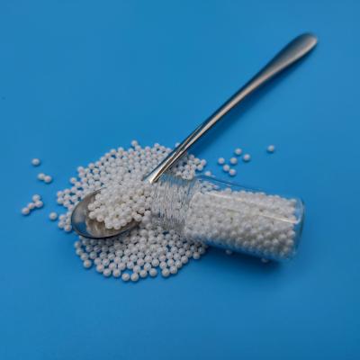 Grânulos cerâmicos do zircônio branco com força compressiva ácida de resistência 1000-1300Mpa