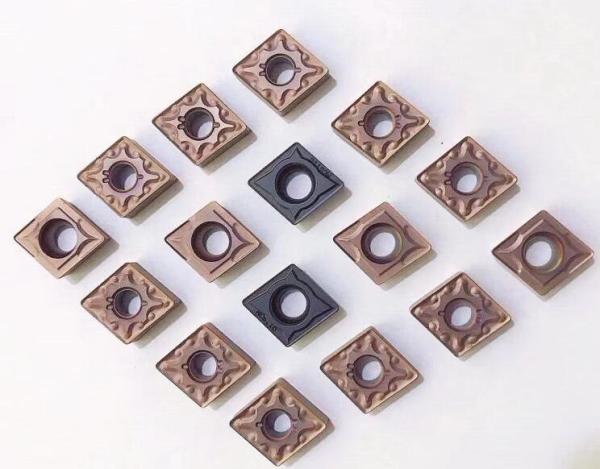 A ferramenta de carboneto cimentada do tungstênio introduz fácil opera-se para fazer à máquina áspero