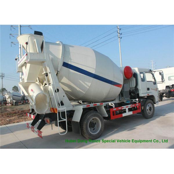 YUEJIN 5m3 Small Concrete Mixer Truck With Pump , 4x2 Mobile Mixer Truck
