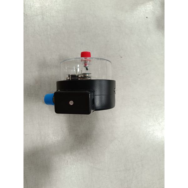 4-inch Electric Contact Pressure Gauge with 0-0.6MPa Range and Switch Gauge Combo
