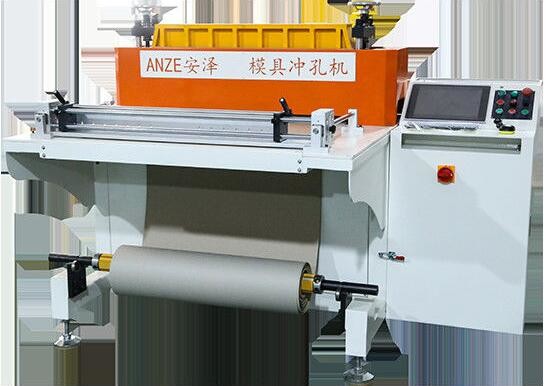 Car Seat CNC Perforating Machine Mould Leather Type  380v / 3.5 Kw B3-800 CNC