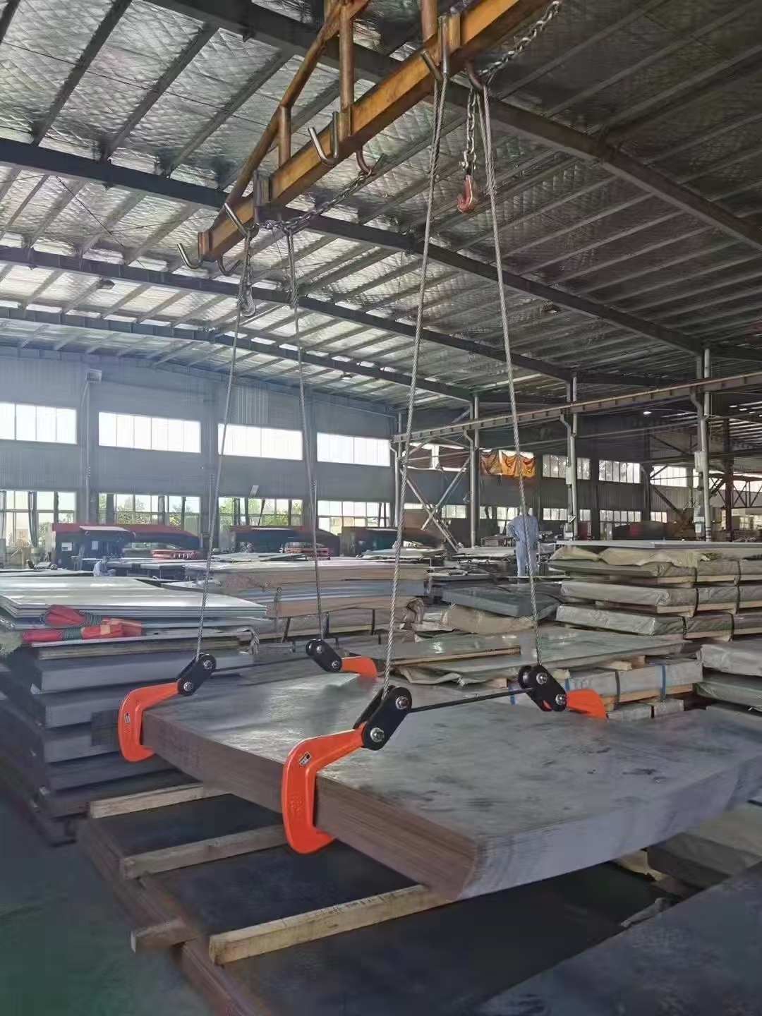Steel Plate Lifting Clamp Anti Slip Heavy Duty Lifting Clamp With Wide Jaw Range
