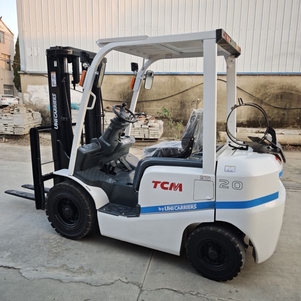 Used TCM 2-ton Forklift Featuring Easy-to-Maintain LPG System
