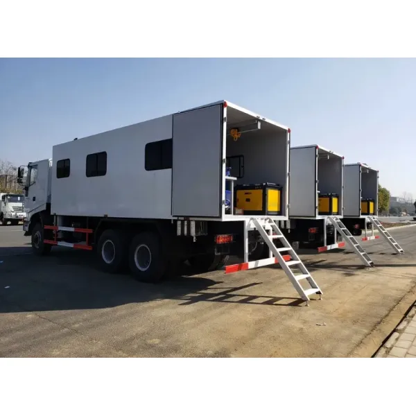 Chinese Truck 6X4 Armed Repair Trucks Personnel Carriers Maintenance Inspection Truck The Saudi