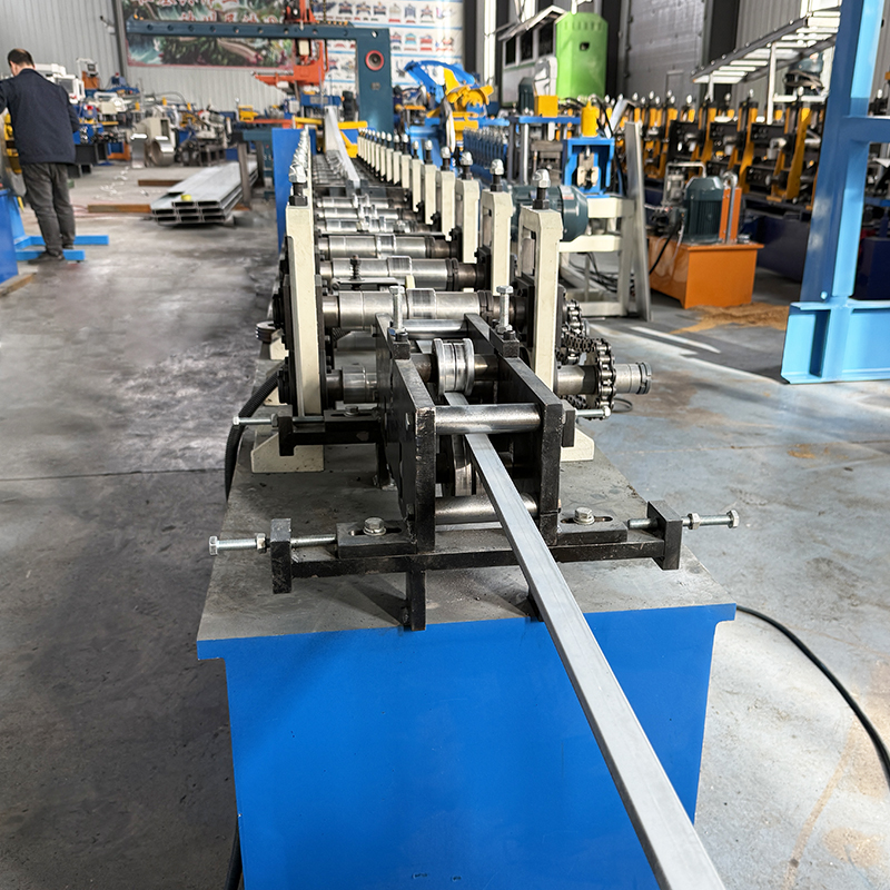 High Speed Hydraulic Punching T38X24 Main T Grid Cold Roll Forming Machine
