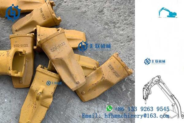 PC400 PC450 PC500 Komatsu Bucket Teeth , 208-70-14152 Mini Digger Spares
