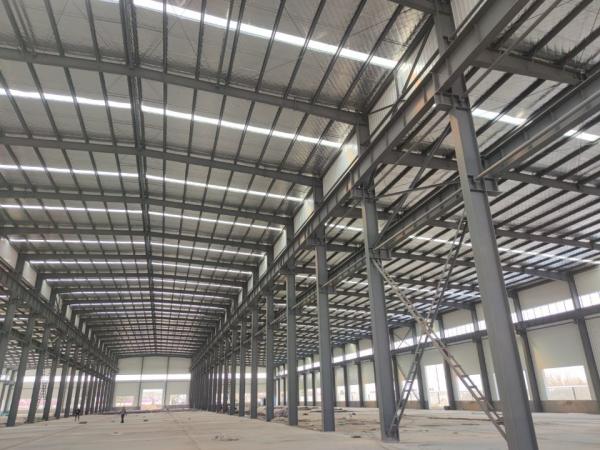 Construção de Estruturas Industriais com Estrutura de Aço de Alta Resistência e Ecológica