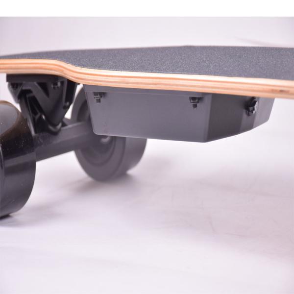 Long Smart Electric Skateboard 1 Baboo Deck Material 930mm High Durability
