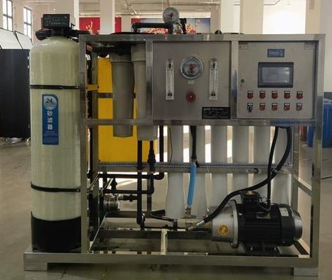 Seawater desalination equipment