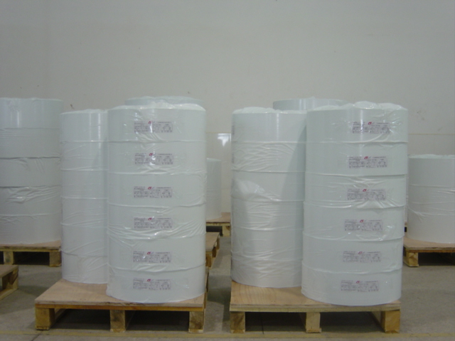 Jumbo adhesive thermal paper rolls with smooth pure pulp