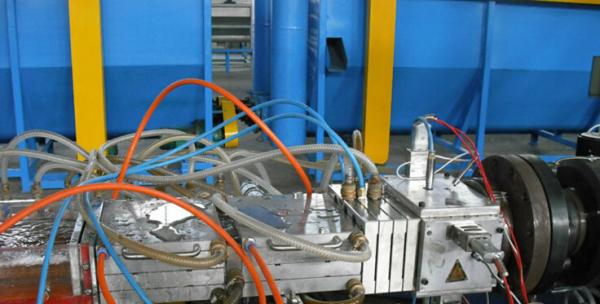 22kw 120kg/H 10m/Min PVC WPC Profile Extrusion Line , Plastic Profile Making Machine