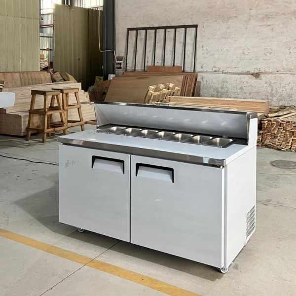 Pizza Sandwich Salad Prep Table Cooler 2 Doors for Hotel Kitchen