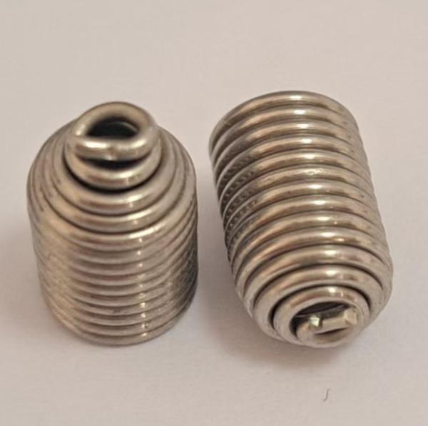 Corbeille de nickel à haute pureté / zirconium / crucible de graphite