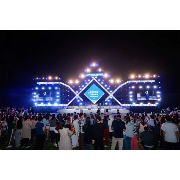 Guide Visual P1.579 LED Display Screen with 7680Hz Ultra-High Refresh Rate and Die-Cast Aluminum Cabinet for Broadcast Studios