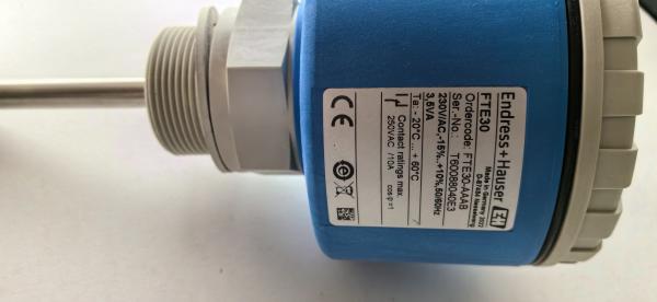 Endress Hauser FTE30 Interruptor de nivel de punto 230VAC con salida de relé