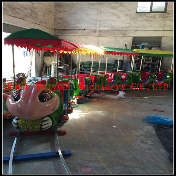 luxury type  10M track  Insect  Ant  4 couches 16 seats train with ceiling  for kids and adults in shopping mall