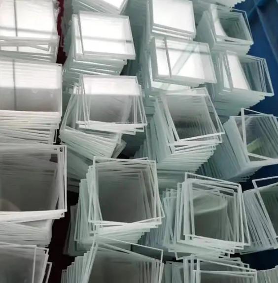 Customized Size Ultra Clear Float Glass Smooth Surface