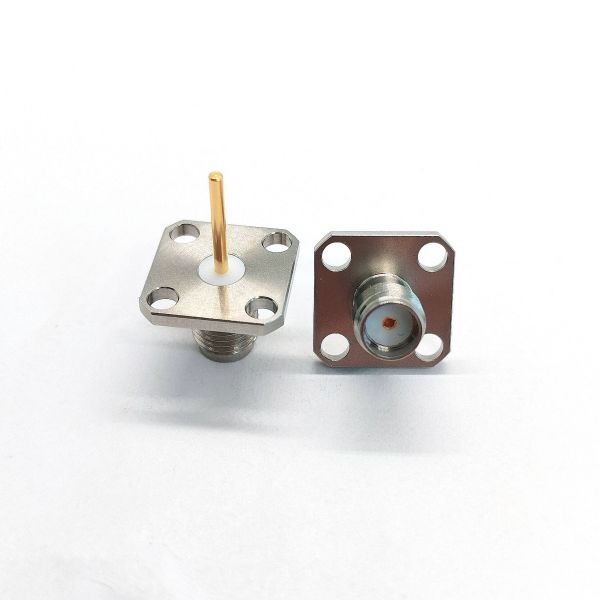 DC-18GHz Stainless Steel 4 Hole Flange SMA Connector for RF Coaxial Applications