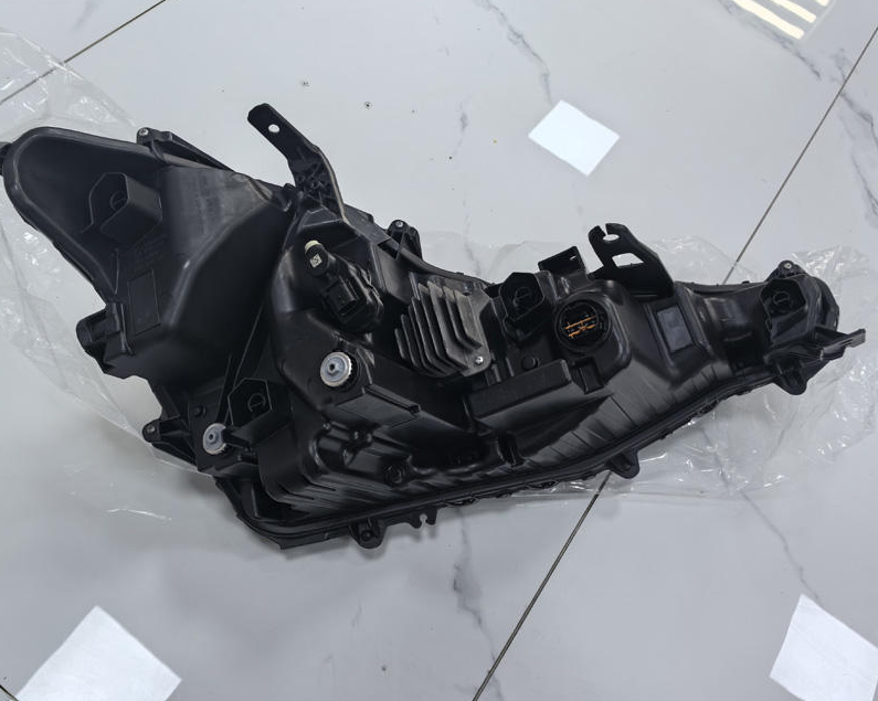 OE 81150‑03020 81110‑03030 LED Head Lamp Assembly For Toyota BZ3 Direct Replacement Headlight