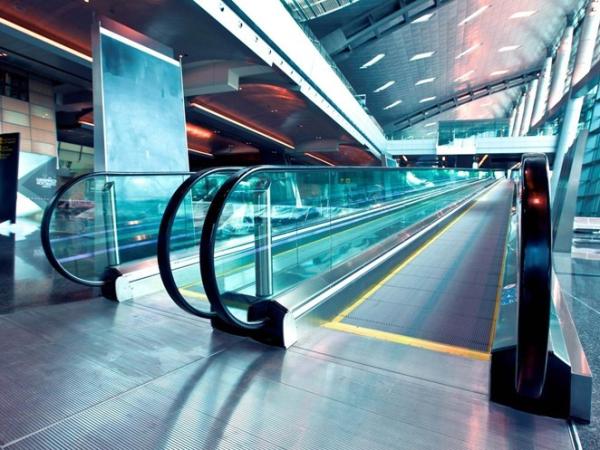 12 Degree Inclined Automatic Sidewalk High Performance Passenger Conveyor