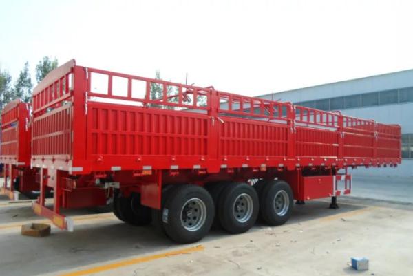 Fuwa Three Axle Flat Bed Side Wall Semi Trailer Trucks 40 - 50T 2.5mm Thick Chequer Plate