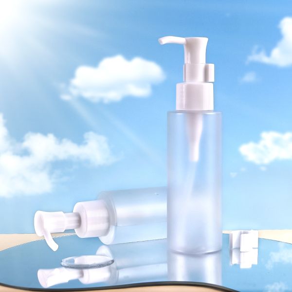 Food-Grade PET Pump Bottle with Lockable Head and Refillable Design for Cosmetics