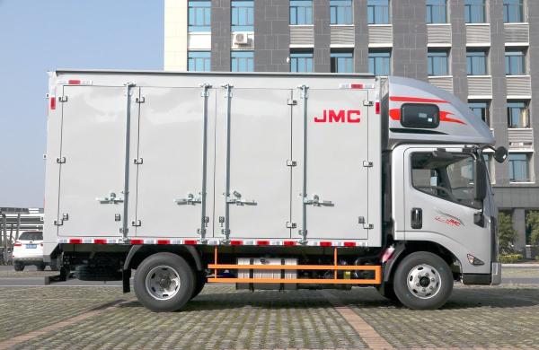 Caminhões de carga leve usados JAC 4,2 metros Van Box Cabina de porta dupla de fila única com cama