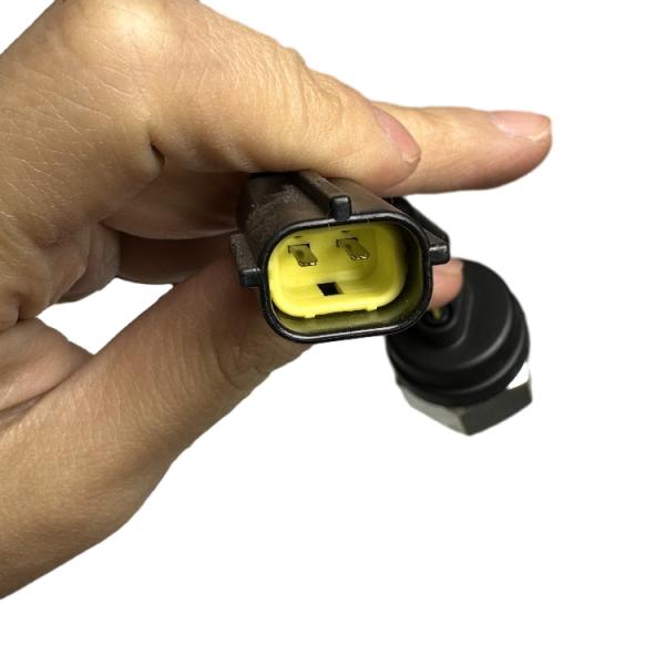 Steel Material Reverse Gear Switch with Long Working Life for CPCD10-100 Forklift Transmission