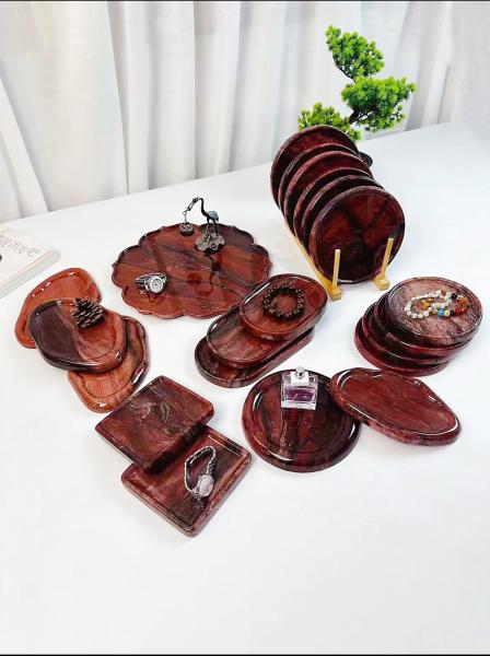 bandeja de mármol de seda roja de Brasil    Luxo artesanal para elegancia atemporal y sofisticación versátil