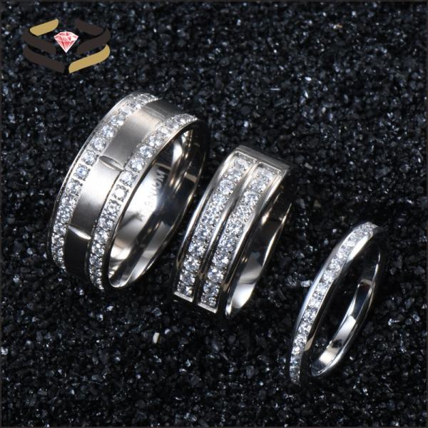 Anillos de Titanio de Plata de 8 mm con incrustación de zircón cúbico