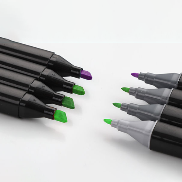 Superior quality OEM multi-color Double-ended triangle drawing 24pcs marker pen for art painting