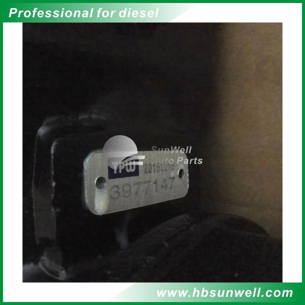 Genuine Dongfeng Cummins ISBE 5.9 Diesel engine spare parts Air Compressor 3977147