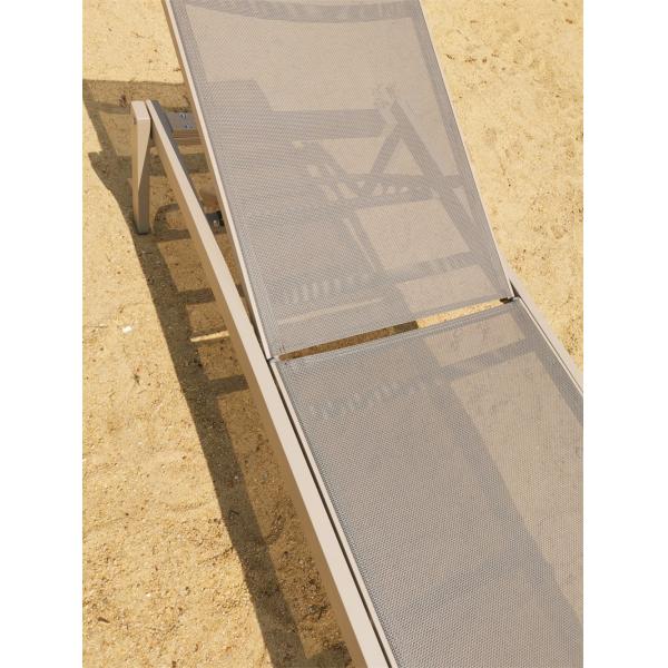 Upgrade Your Beach and Pool Experience with this Metal Outdoor Patio Wave Chaise Lounger