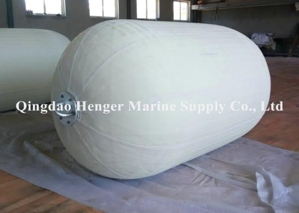 Para-choque de borracha pneumático dos grandes petroleiros para o rebocador do fuzileiro naval do porto da barca de Batam