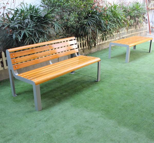 Banco de madeira para escolas urbanas