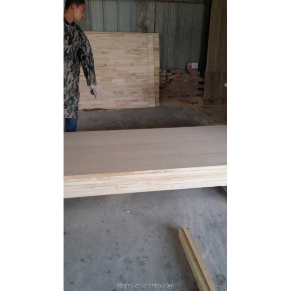 Tabla de madera de pino de taller tabla de pino sólida personalizable con densidad 480-550 kg/m3