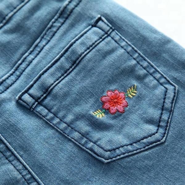 Flower Embroidery Girls Denim Shorts Knee Length With Adjustable Size Waist