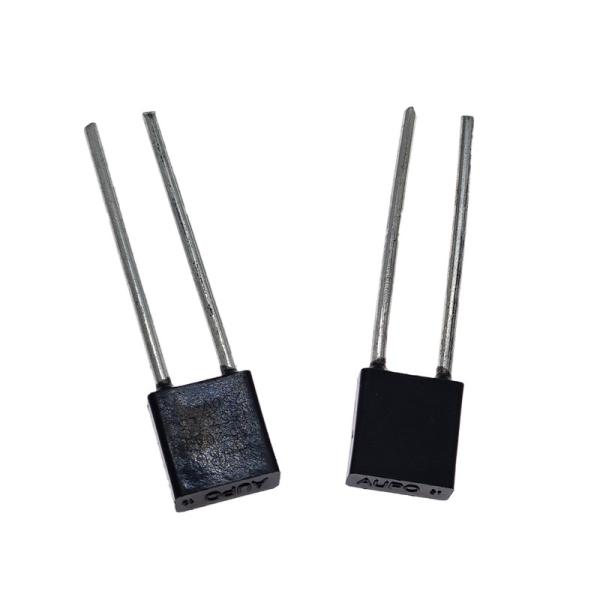 Interrupção térmica plástica 10.8x11.5x4.8mm 135C 20A 250V 15KA de AUPO E140847 para o soquete da tomada