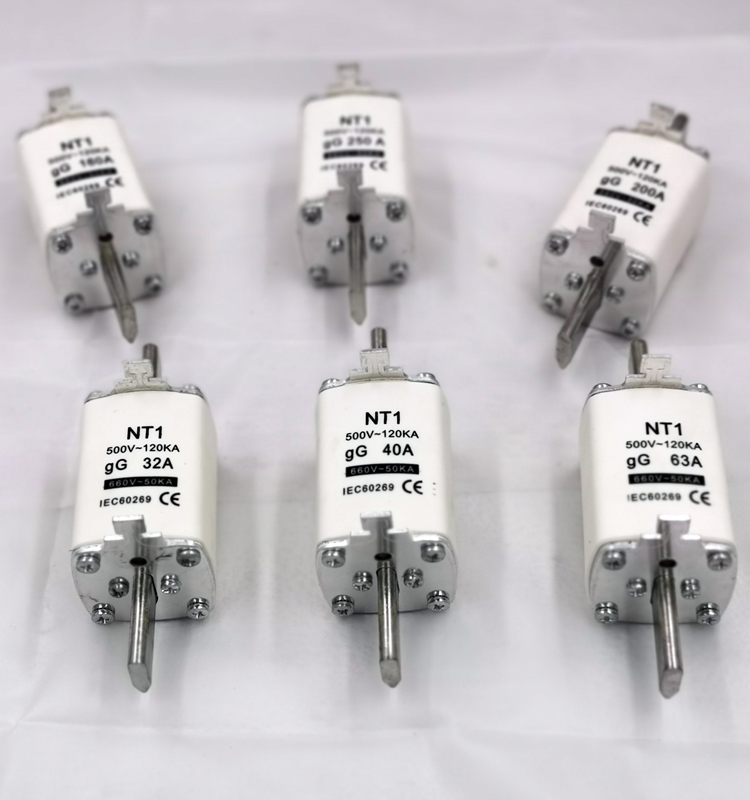 High Breaking Capacity 500V 120KA 200A HRC Ceramic/Copper Fuse Link Low Voltage Fuse Block Thermal Usage CE/TUV Certified