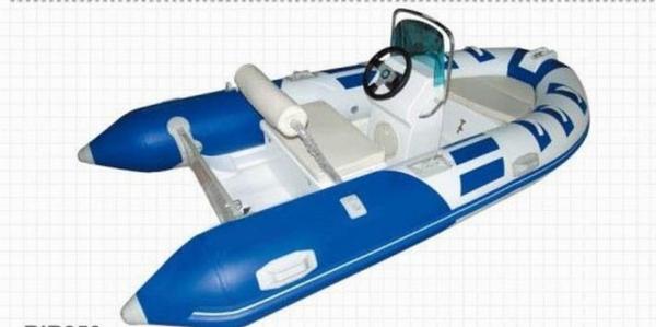 Blue Small Rib Boat 3.5m PVC Chemical Resistance With Sporty Wide Body Frame