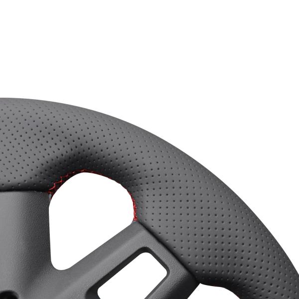 High Quality Customized Hand Stitching Carbon Fiber Leather Steering Wheel Cover for Land Rover  Defender (L663) Discovery III