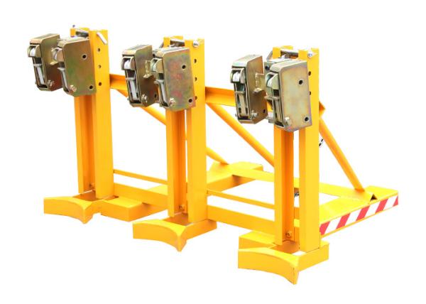 DG1080B Forklift Mounted Drum Grab Welded Steel Construction Forklift Drum Grabber Load Capacity 360Kg X2