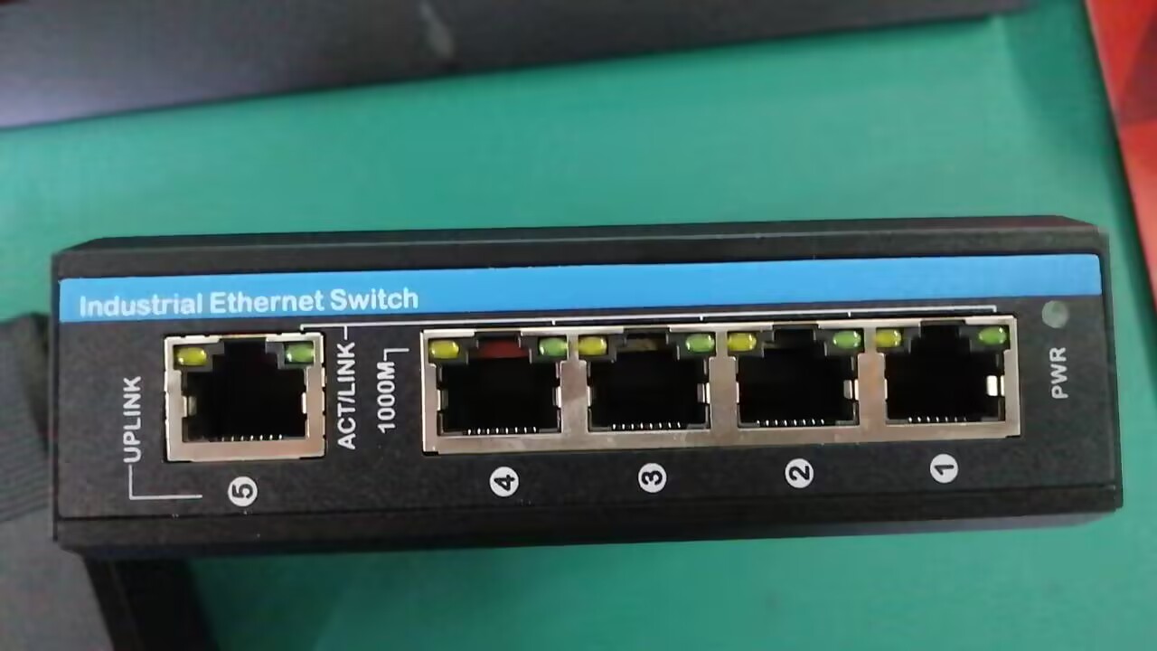 4-портный 802.3bt Ultra PoE Extender Гигабит промышленный 30W/60W/90W Ввод неуправляемый