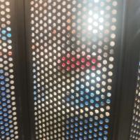 Maillage métallique perforé pliable en aluminium pour porte coulissante à écran