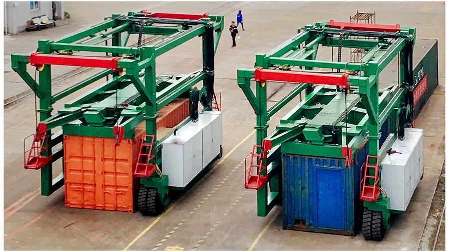 Cabin Control Container Moving Straddler Carrier Diesel Power 20ft Container Straddler Carrier 60ton
