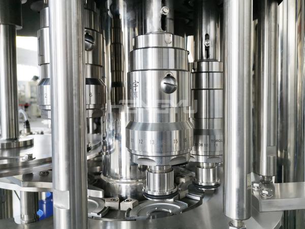 Full Automatic Factory Direct Sales New Type Various PET Bottle High Quality  and Precision Water Filling Machine