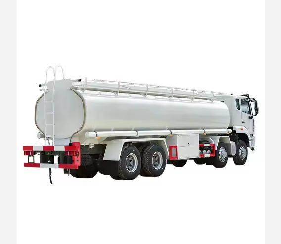 25000 Liters Carbon Steel Tank Truck 8x4 Diesel Dispensing Truck Manual Transmission