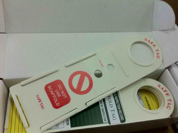 PVC / ABS Plastic Scaffolding Safety Tags For Warning With Round Hang Hole