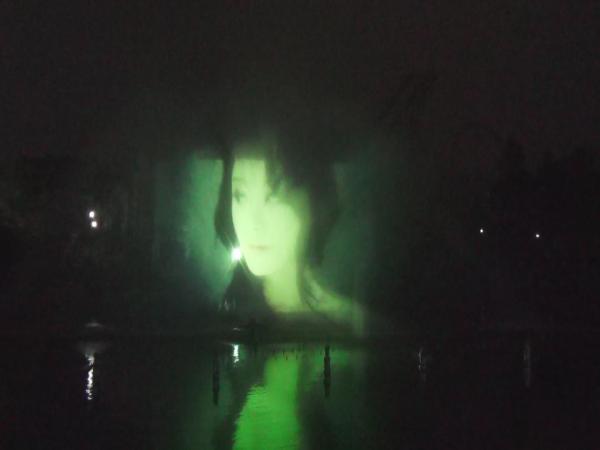 Des lumières sous-marines à LED pour les fontaines